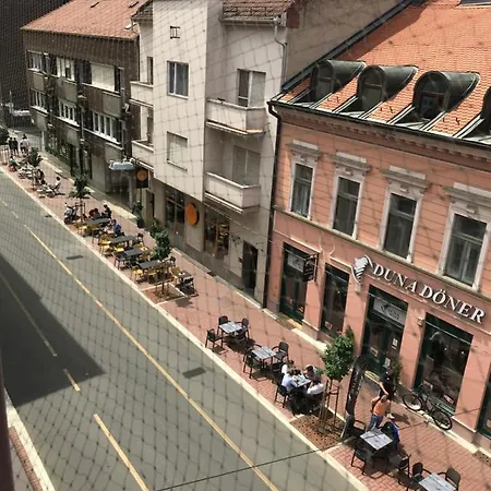 Dóm Square-centrum-free Parking Appartement