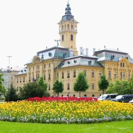 Apartment Dom Square-centrum-free Parking Szeged