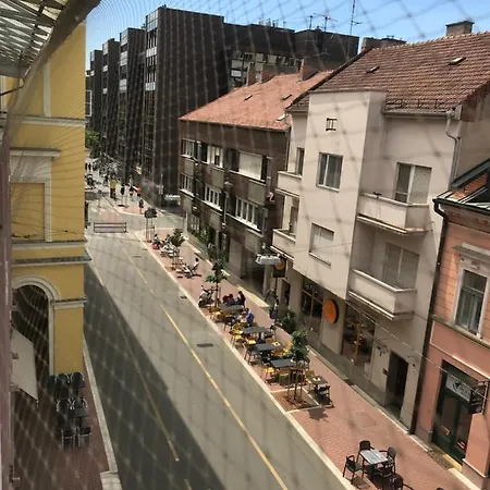 Dom Square-centrum-free Parking Szeged